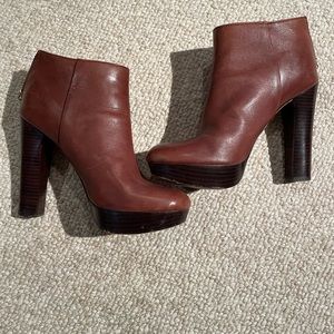 Micheal Kors brown leather boots size 7